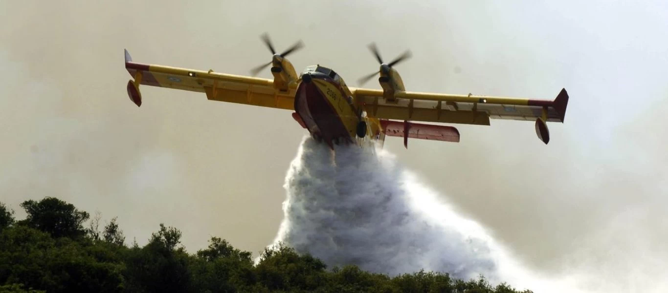 Καναντέρ: Το κόστος και τα βασικά χαρακτηριστικά του πυροσβεστικού αεροσκάφους της ΠΑ